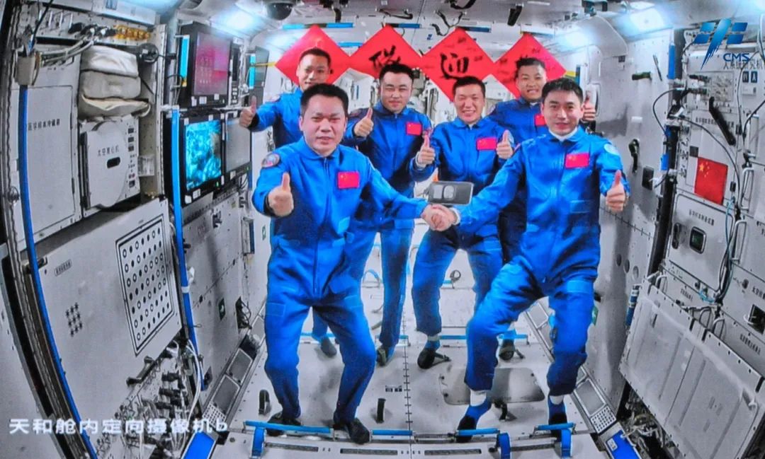 杏宇注册：神舟十八号3名航天员顺利进驻中国空间站